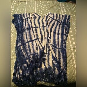 5 FOR 20 BUNDLE FOR OFFER Amazon Blue and White Tie-Dye Women's Top